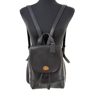 COACH Black Leather Turnlock Drawstring Daypack Backpack Style 9960 Vintage 90s